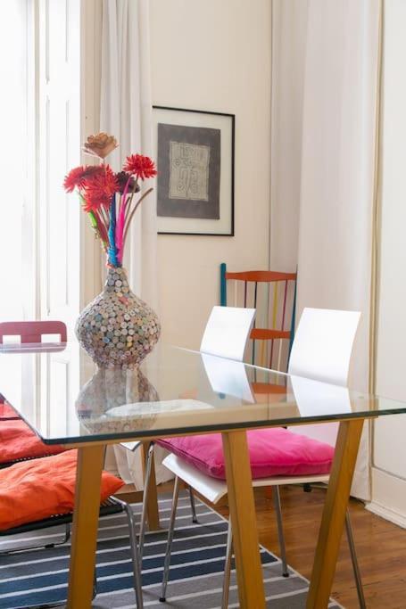 Principe Real Orange Tree W/ View 3 Bedrooms Flat! Lisbon Bagian luar foto