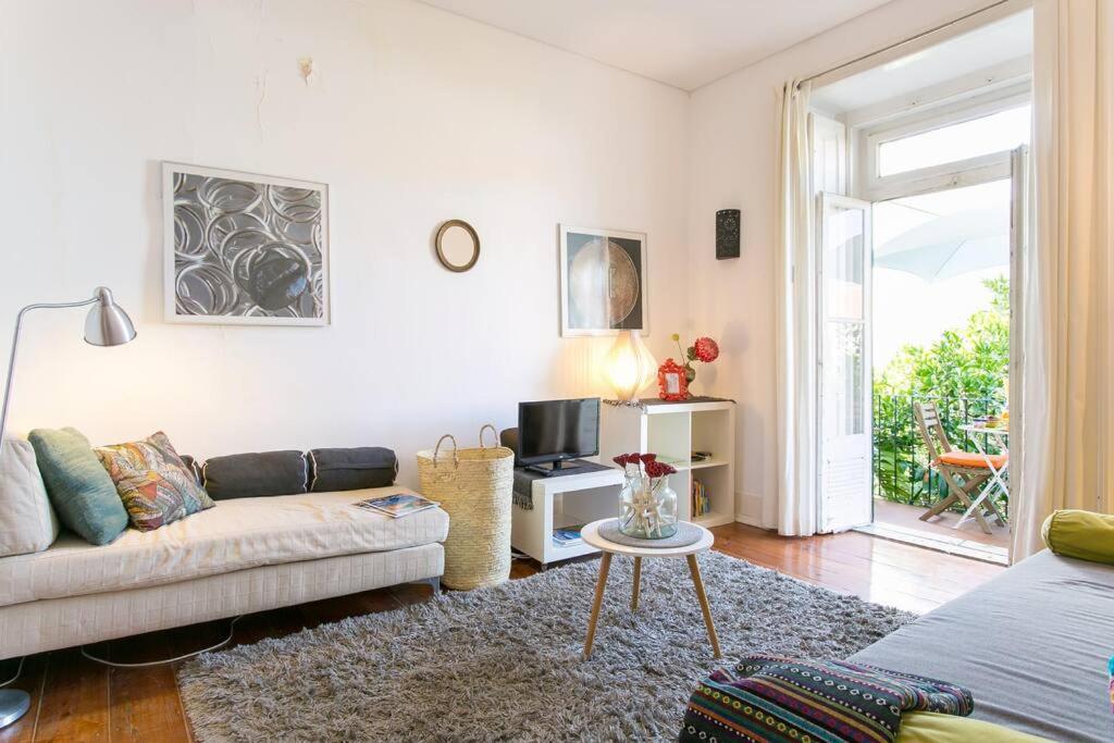 Principe Real Orange Tree W/ View 3 Bedrooms Flat! Lisbon Bagian luar foto