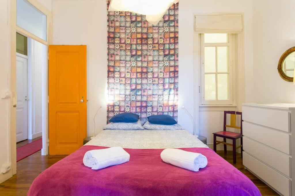 Principe Real Orange Tree W/ View 3 Bedrooms Flat! Lisbon Bagian luar foto